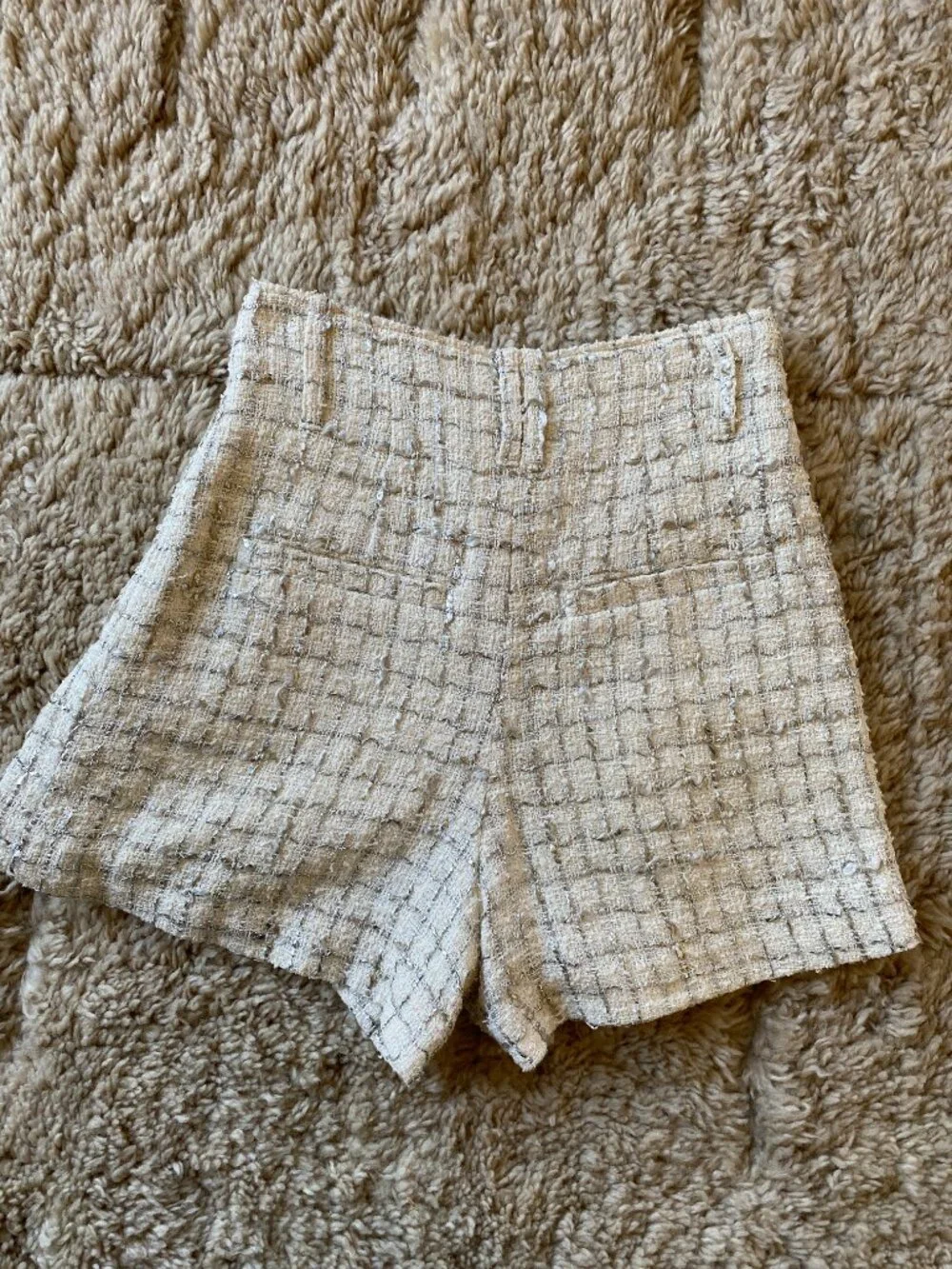 NWT Iro Xaga Tweed Trouser Shorts in Ecru Silver - 34 - Picture 5 of 9